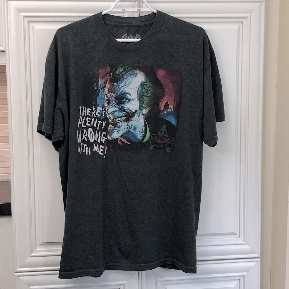 Batman Joker men’s t-shirt (note flaw)